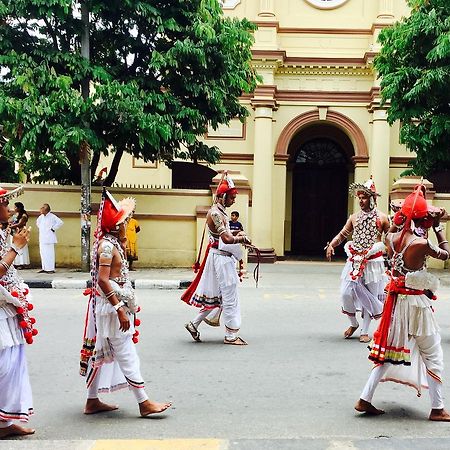 Getmore Bed & Breakfast Kandy Buitenkant foto