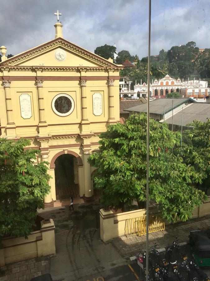 Getmore Bed & Breakfast Kandy Buitenkant foto